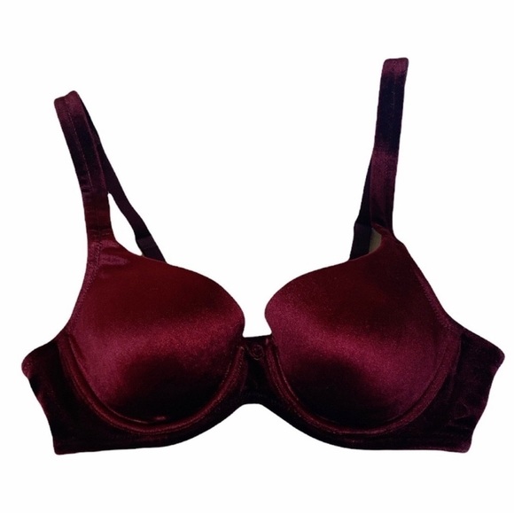 Victoria’s Secret dark red velvet underwire bra and matching thong panty set - Picture 4 of 13